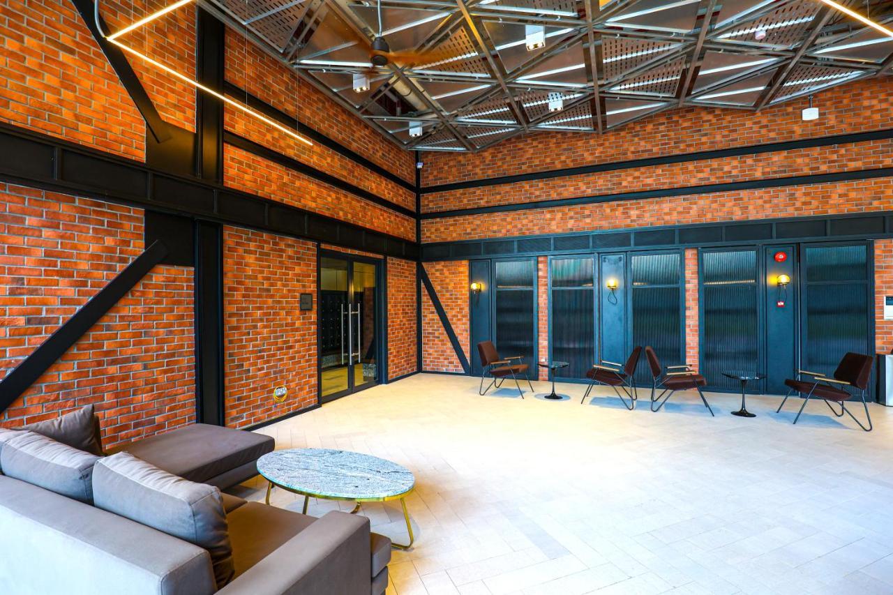 Apartment New # Midvalley Millerz Square Kl Klcc - Netflix N Wifi By Gomain